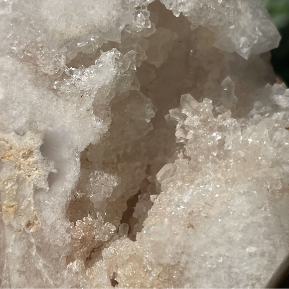 Druzy White Quartz Tower - Picture 11 of 17